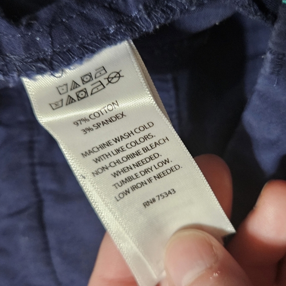 Cambridge pineapple print chino shorts! - Picture 3 of 6